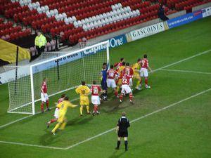 The cheating scousers get a corner.