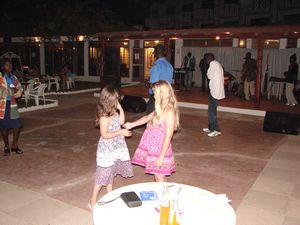 Litty & Izzy dancing to the reggae band