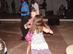 Litty & Izzy dancing to the reggae band