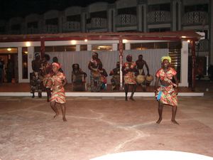 African drummers & dancers